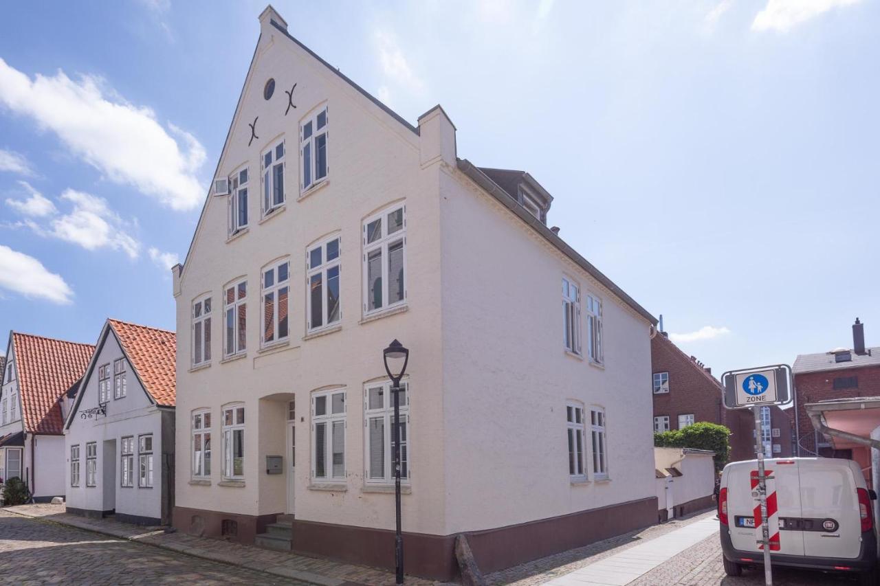 Apartmenthaus Theodor Storm Daemmerstunde Husum  Luaran gambar