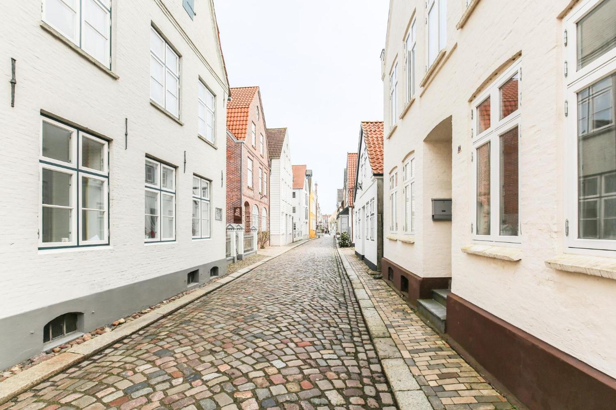 Apartmenthaus Theodor Storm Daemmerstunde Husum  Luaran gambar
